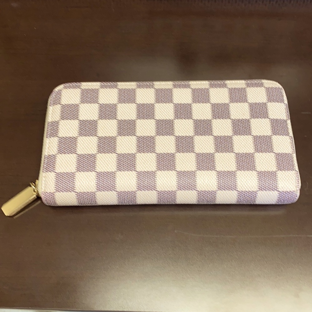 Daisy Rose Wallet